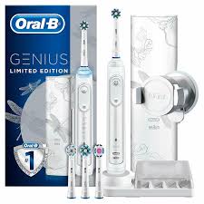 پیش‌ از‌ این مسواک های هوشمند اورال بی مانند Oral-B Genius X به بازار عرضه شده است.